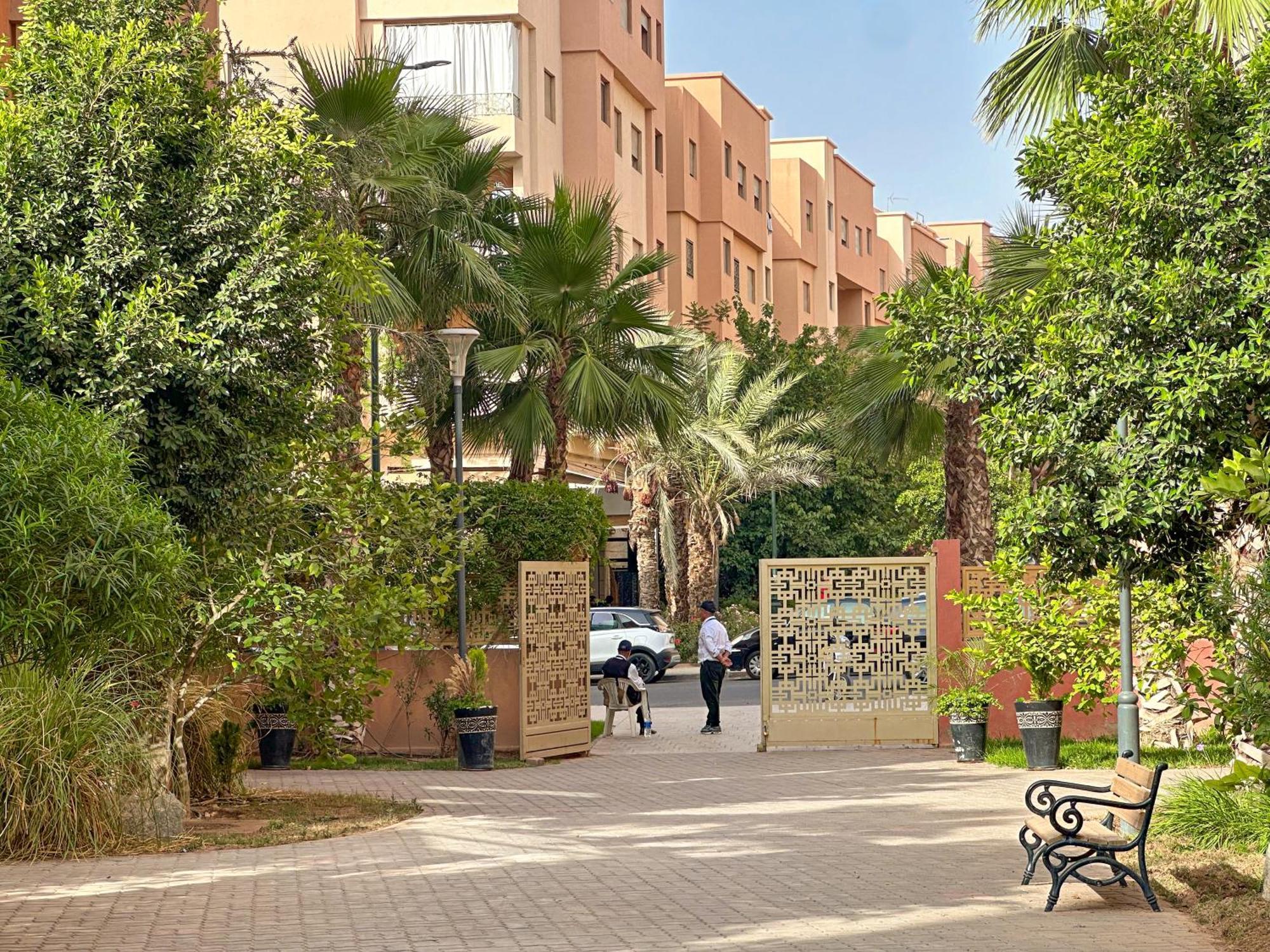 Modern Flat With Double Patio Right Next To Marrakech Center Apartment