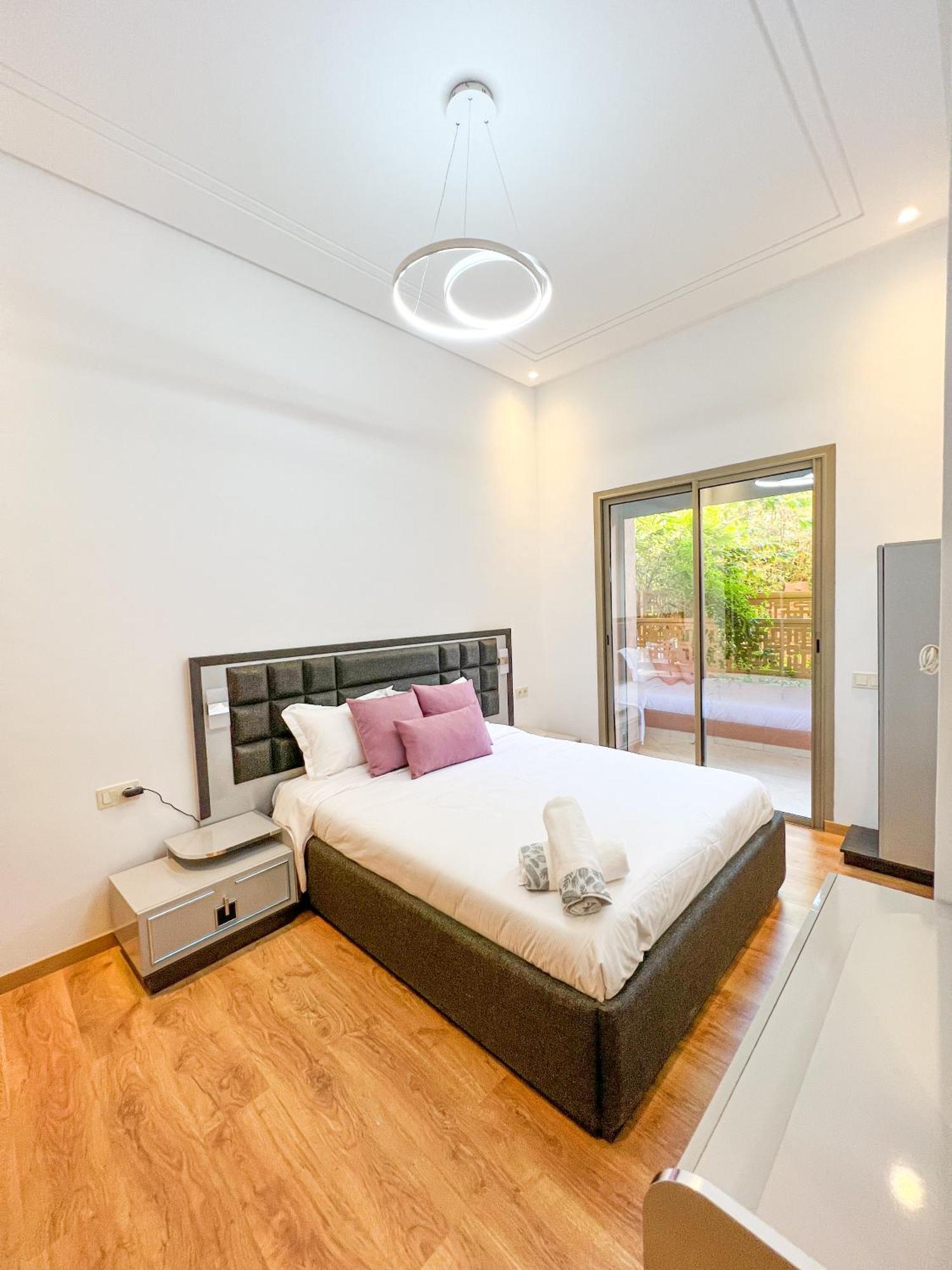 Appartamento Modern Flat With Double Patio Right Next To Marrakech Center *